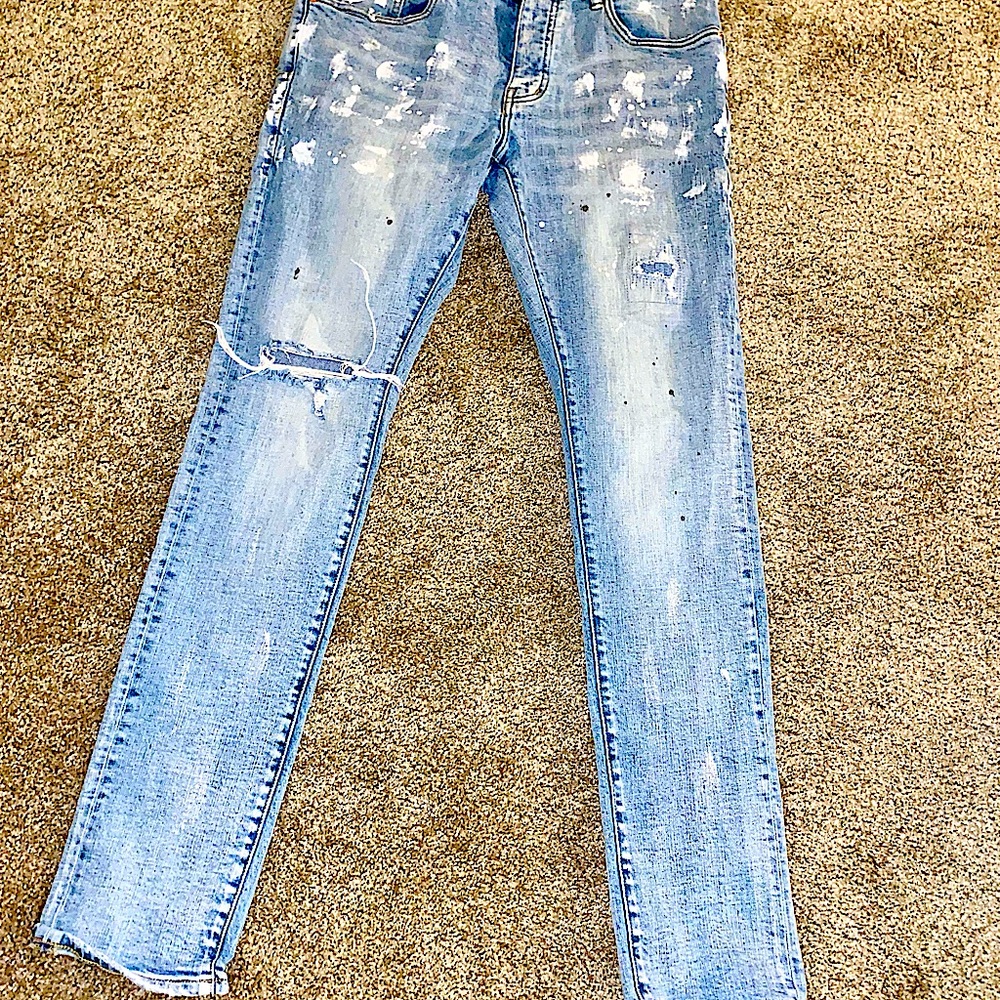 Purple Brand Jeans preowned but in good condition ripped design good quality
